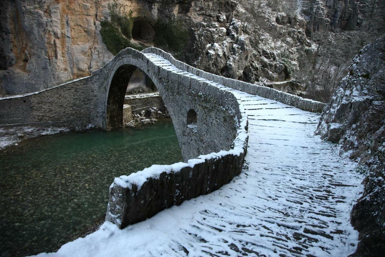 Affittacamere Amanitis Stone House Kipoi Esterno foto